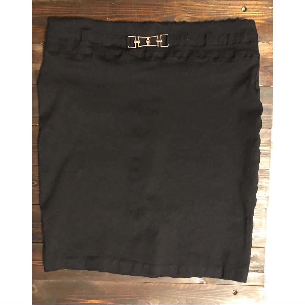 Soho Apparel Ltd black straight skirt